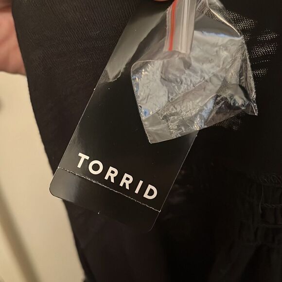 Torrid Black Button Front Swing Top - Picture 13 of 14
